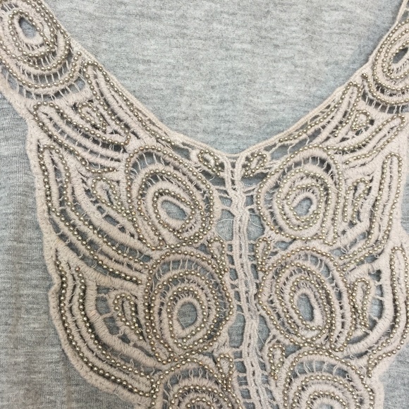 Staring at the Stars Appliqué Short Sleeve Tee – Size Small - Picture 3 of 6